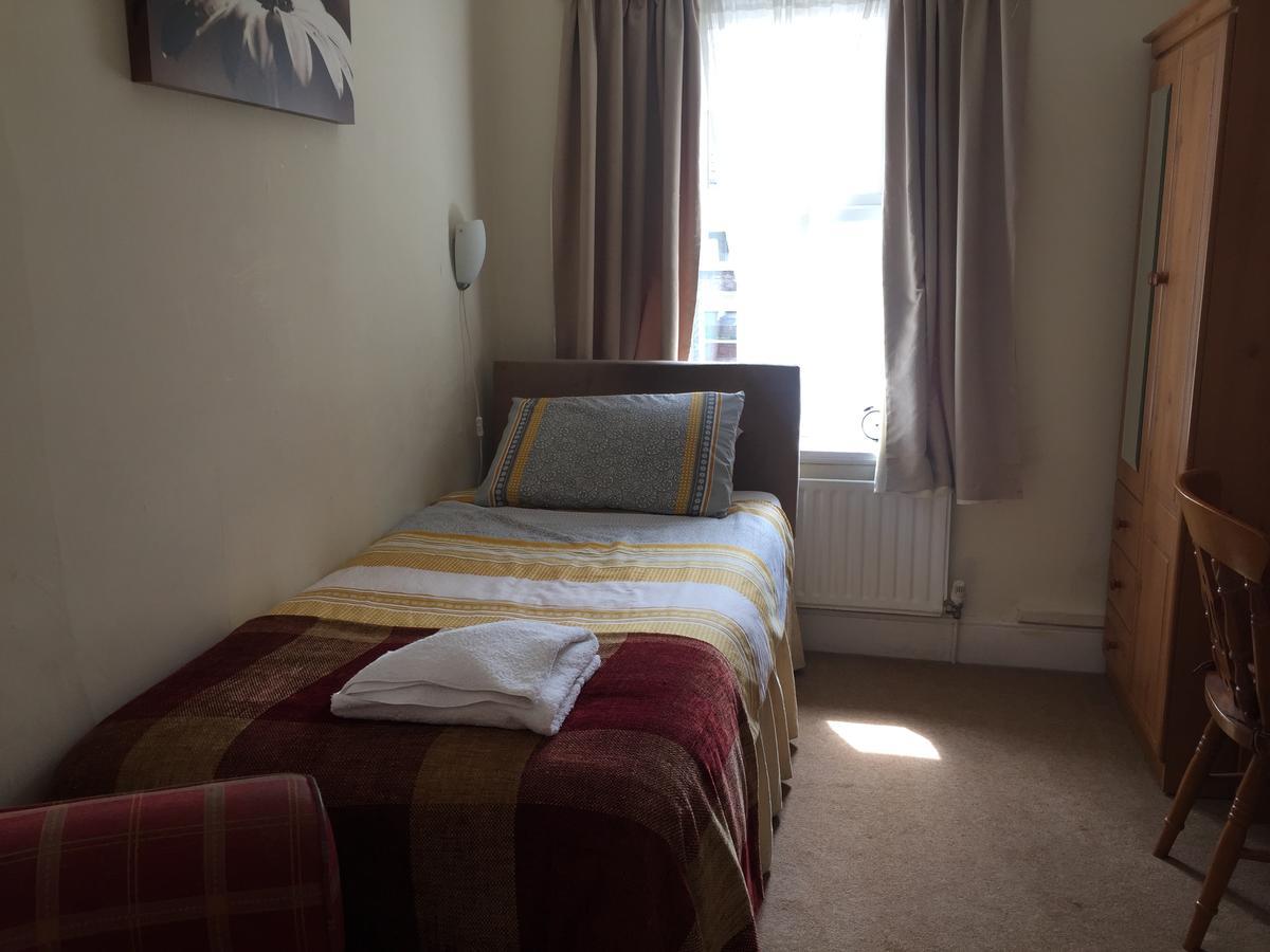 ويستون سوبر مير Albany Lodge Guest House الغرفة الصورة