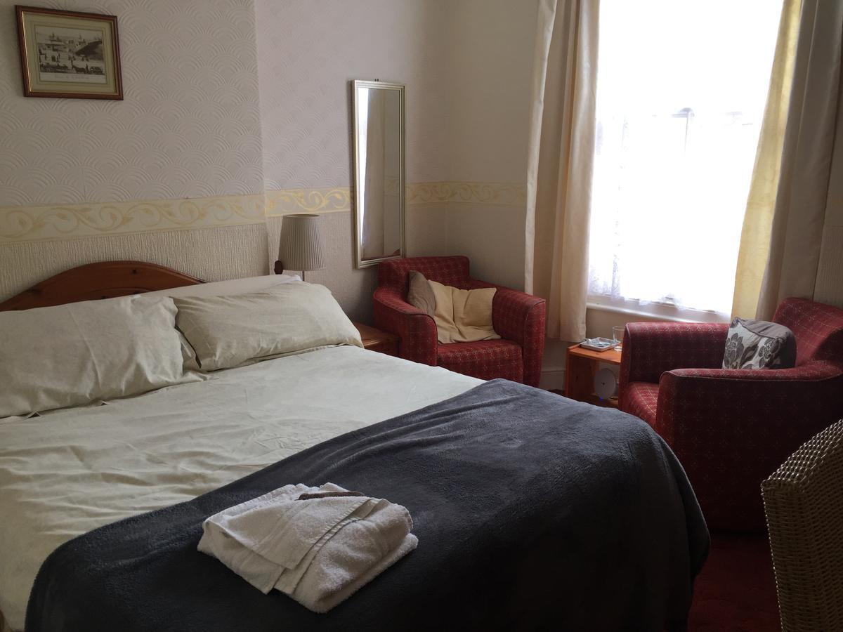 ويستون سوبر مير Albany Lodge Guest House الغرفة الصورة