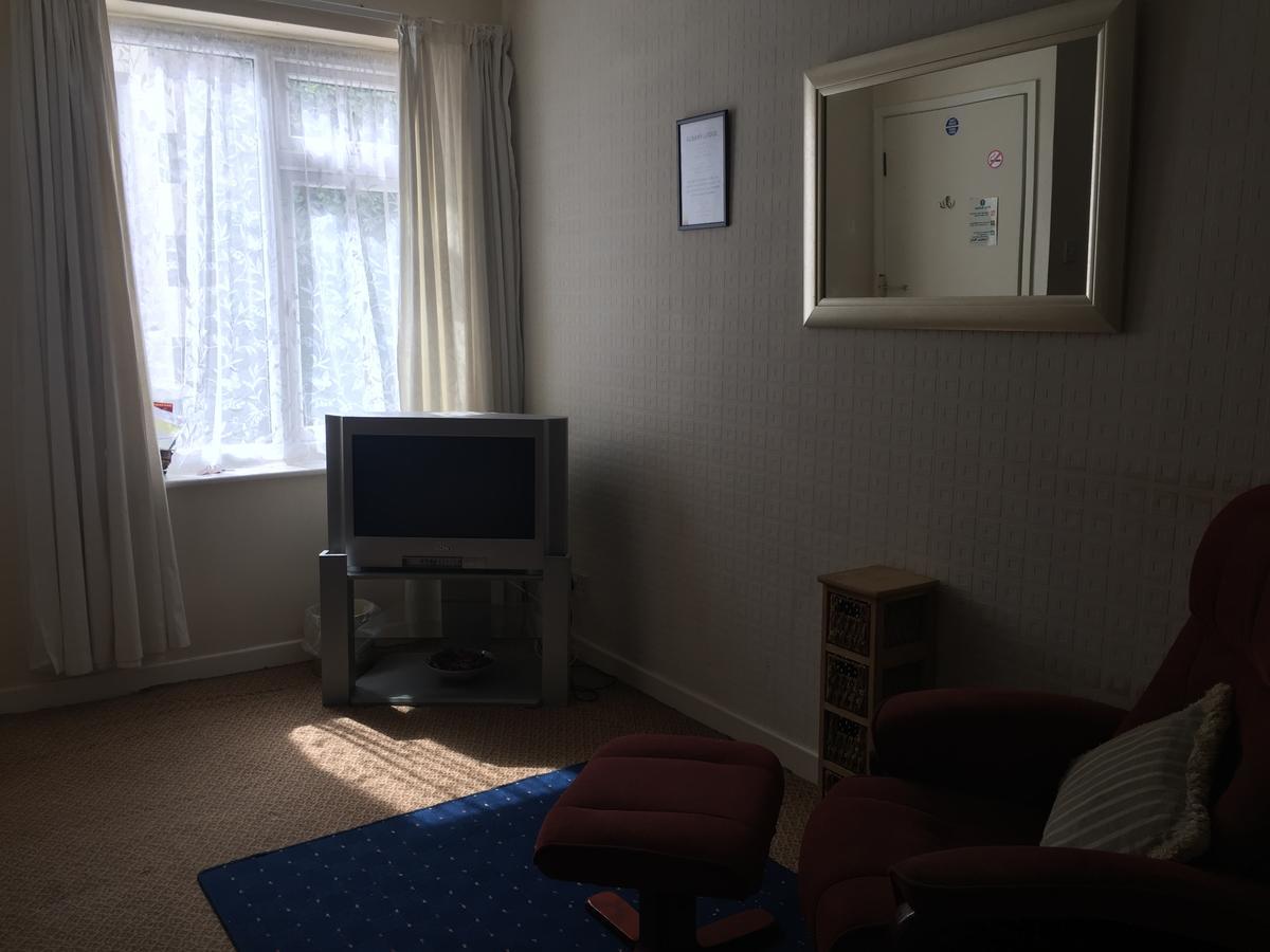 ويستون سوبر مير Albany Lodge Guest House الغرفة الصورة