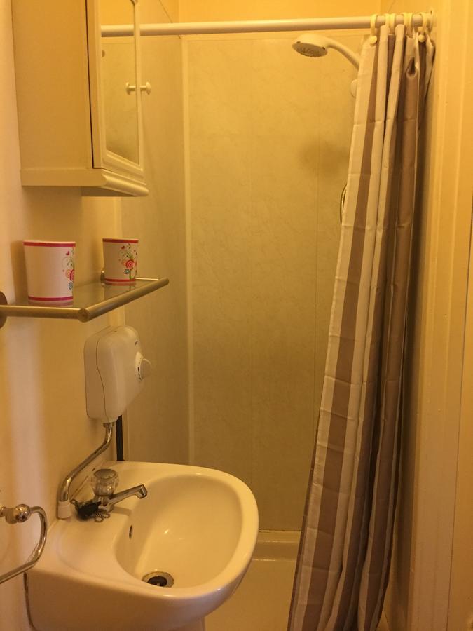 ويستون سوبر مير Albany Lodge Guest House الغرفة الصورة