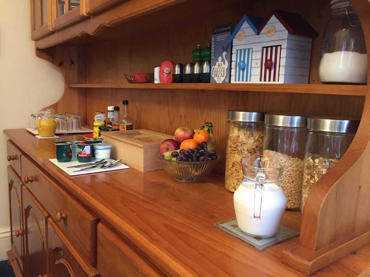 ويستون سوبر مير Albany Lodge Guest House المظهر الخارجي الصورة